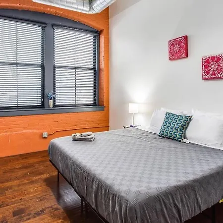 Apartamento Centric Ny Style Loft W/King Bed